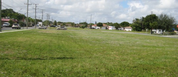 POMPANO BEACH – VACANT LOT